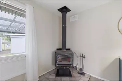 3630 Circle Dr, Albany, OR 97322 - Photo 3