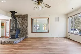 357 S 9th St, Kalama, WA 98625 - Photo 31