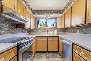 357 S 9th St, Kalama, WA 98625 - Photo 13