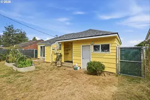 823 Arago Ave, Coos Bay, OR 97420 - Photo 31