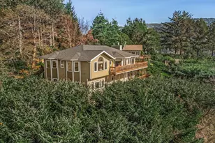 407 King St, Yachats, OR 97498 - Photo 3