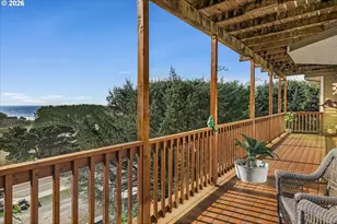 407 King St, Yachats, OR 97498 - Photo 41