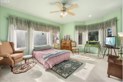 407 King St, Yachats, OR 97498 - Photo 33