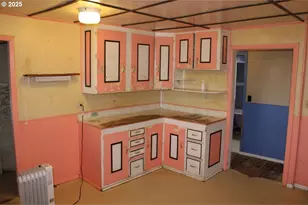 360 W College St, Athena, OR 97813 - Photo 11