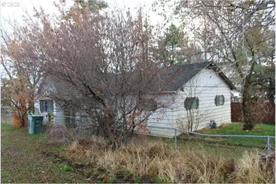 360 W College St, Athena, OR 97813 - Photo 3