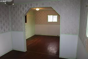 360 W College St, Athena, OR 97813 - Photo 23