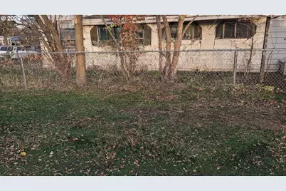 360 W College St, Athena, OR 97813 - Photo 5