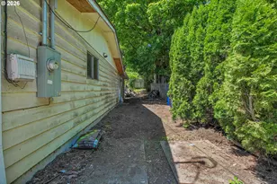 17055 SE Webster Rd, Gladstone, OR 97027 - Photo 35