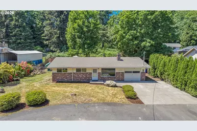 17055 SE Webster Rd, Gladstone, OR 97027 - Photo 1