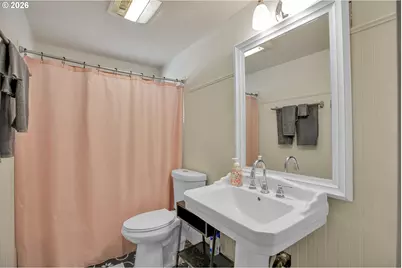 17055 SE Webster Rd, Gladstone, OR 97027 - Photo 27