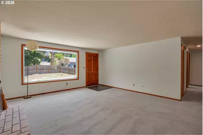 17055 SE Webster Rd, Gladstone, OR 97027 - Photo 11