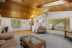 847 NW 5th St, Grants Pass, OR 97526 - Photo 5