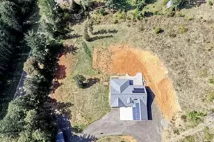 24741 Hall Rd, Cheshire, OR 97419 - Photo 39