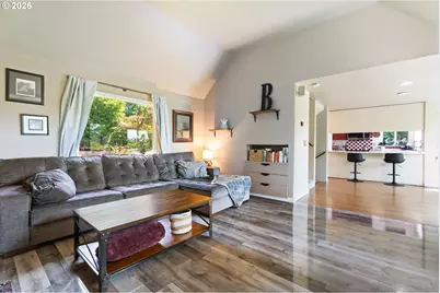 8957 SW Terwilliger Blvd, Portland, OR 97219 - Photo 13