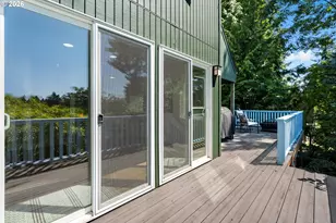 8957 SW Terwilliger Blvd, Portland, OR 97219 - Photo 37