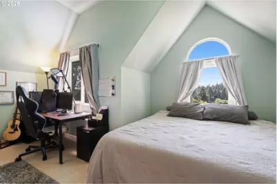 8957 SW Terwilliger Blvd, Portland, OR 97219 - Photo 17