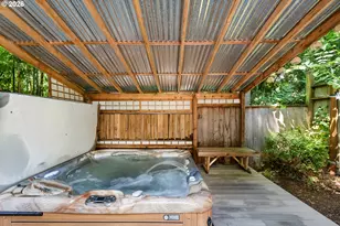 8957 SW Terwilliger Blvd, Portland, OR 97219 - Photo 3