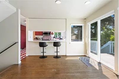 8957 SW Terwilliger Blvd, Portland, OR 97219 - Photo 7