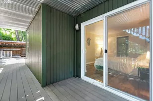 8957 SW Terwilliger Blvd, Portland, OR 97219 - Photo 27