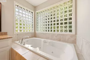 5807 Ridgetop Ct, Lake Oswego, OR 97035 - Photo 27
