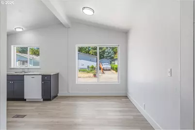 2154 Oregon St #37, Saint Helens, OR 97051 - Photo 5