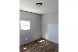 225 41st St, Springfield, OR 97478 - Photo 7