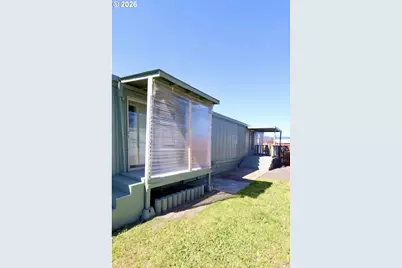 225 41st St #36, Springfield, OR 97478 - Photo 11