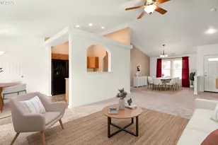 176 Othello Ave, Roseburg, OR 97471 - Photo 9