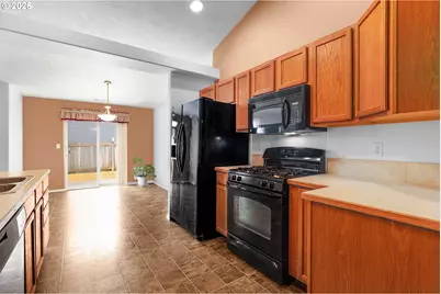 176 Othello Ave, Roseburg, OR 97471 - Photo 15