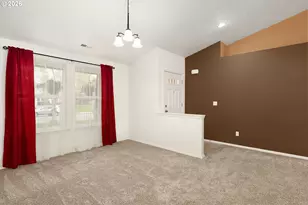176 Othello Ave, Roseburg, OR 97471 - Photo 5