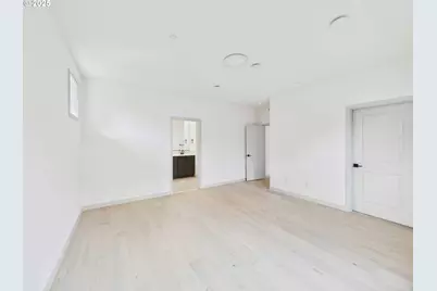 409 W 19th St, La Center, WA 98629 - Photo 25