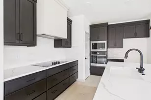 409 W 19th St, La Center, WA 98629 - Photo 13