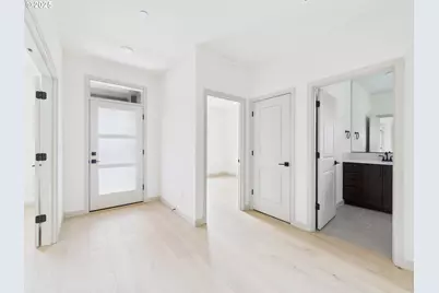 409 W 19th St, La Center, WA 98629 - Photo 7