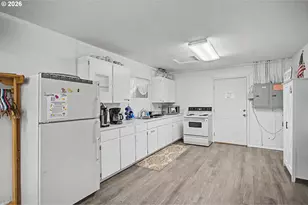 1965 Westside Hwy, Kelso, WA 98626 - Photo 43