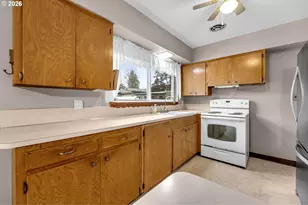 325 7th St, Washougal, WA 98671 - Photo 9