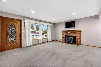 325 7th St, Washougal, WA 98671 - Photo 3