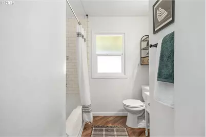 9251 SE Salmon St, Portland, OR 97216 - Photo 25
