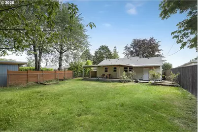 9251 SE Salmon St, Portland, OR 97216 - Photo 39