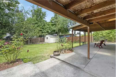 9251 SE Salmon St, Portland, OR 97216 - Photo 35