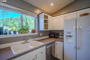 3126 S La Costa Loop, Salem, OR 97302 - Photo 11