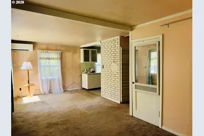 8110 N Dana Ave, Portland, OR 97203 - Photo 5