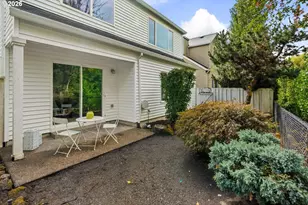 1277 NE Kinney St, Hillsboro, OR 97124 - Photo 17