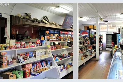 207 W Franklin Ave, Dayville, OR 97825 - Photo 17