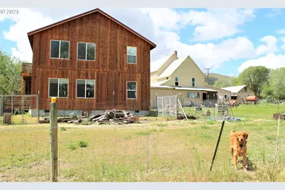 207 W Franklin Ave, Dayville, OR 97825 - Photo 7