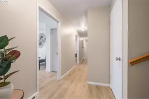 637 E 39th Pl, Eugene, OR 97405 - Photo 21