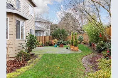 415 NW Kotrik Pl, Beaverton, OR 97006 - Photo 37