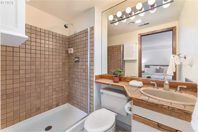 1320 SW Hall St #202, Portland, OR 97201 - Photo 15