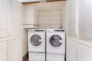 1320 SW Hall St, Portland, OR 97201 - Photo 21