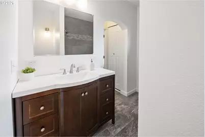 886 Florence Ave, Astoria, OR 97103 - Photo 21