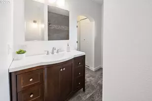 886 Florence Ave, Astoria, OR 97103 - Photo 21